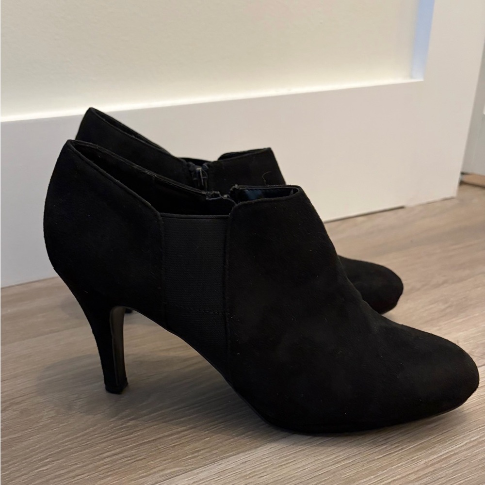 Impo -Black Suede Women's Heeled Ankle Booties 9M